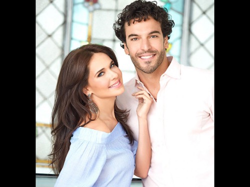 Adriana Louvier y su novio Carlos Augusto