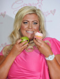 Gemma collins gemma collins lanza su mayor tamaño