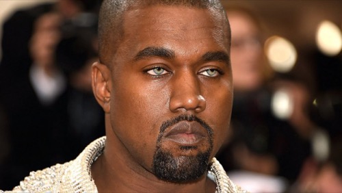 Conoci&oacute; a Gala Kanye West lleva contactos azules y el mundo reacciona