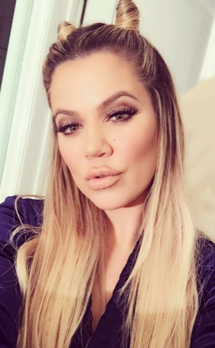 Por qu&eacute; Khloe Kardashian viaja con cajas de pelo
